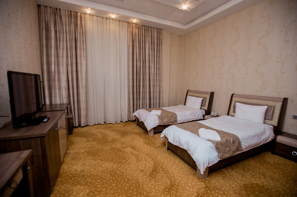 Astola Hotel Баку Экстерьер фото