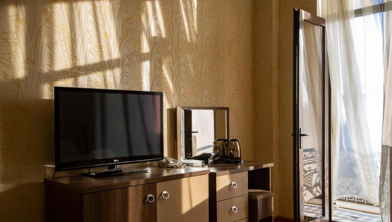 Astola Hotel Баку Экстерьер фото