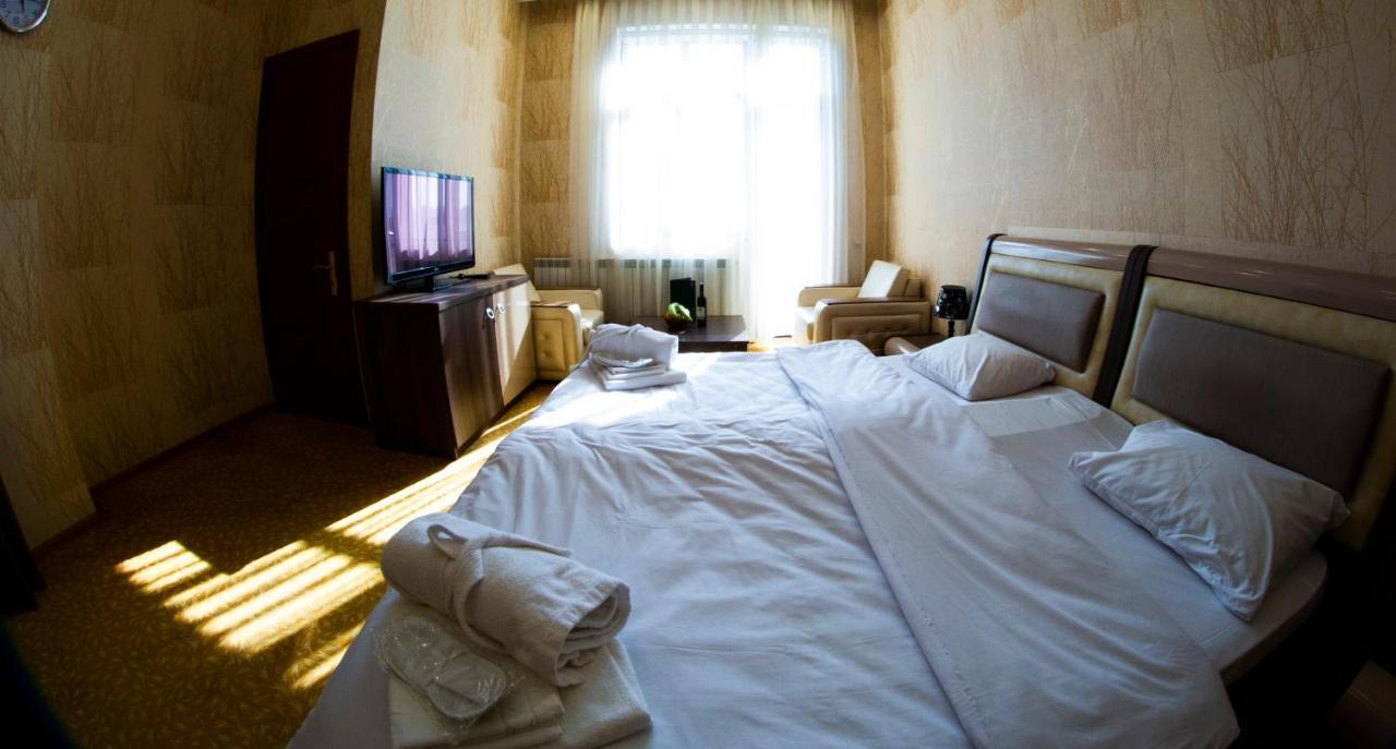 Astola Hotel Баку Экстерьер фото