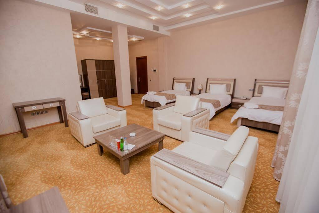 Astola Hotel Баку Экстерьер фото